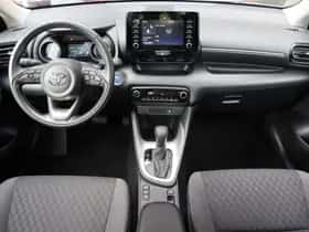 Toyota Yaris (2023) thumbnail 4