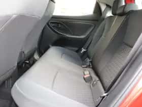 Toyota Yaris (2023) thumbnail 32