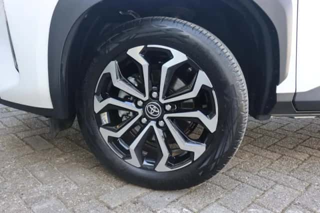 Toyota Yaris Cross (2025) thumbnail 3
