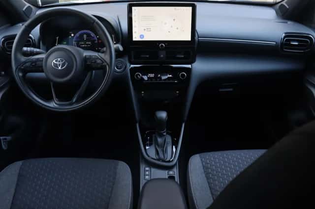 Toyota Yaris Cross (2025) thumbnail 4