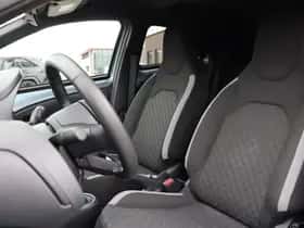 Toyota Aygo X (2025) thumbnail 23
