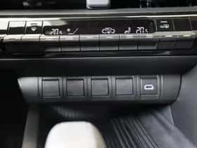 Toyota C-HR (2026) thumbnail 27