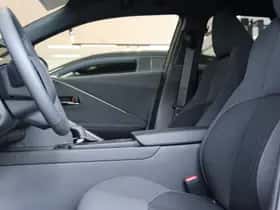 Toyota C-HR (2026) thumbnail 31