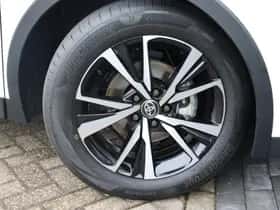 Toyota C-HR (2026) thumbnail 7