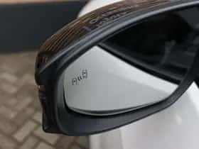 Toyota C-HR (2026) thumbnail 9