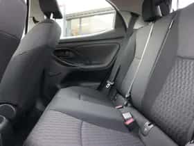 Toyota Yaris (2023) thumbnail 26