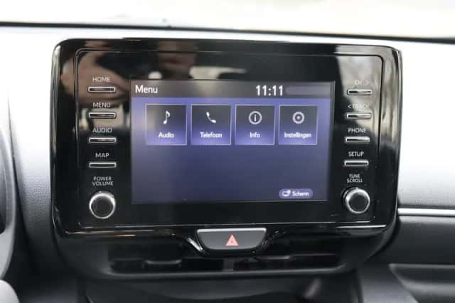 Toyota Yaris (2023) thumbnail 6