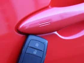 Toyota Yaris (2020) thumbnail 14
