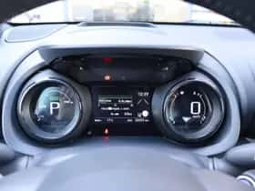 Toyota Yaris (2020) thumbnail 26