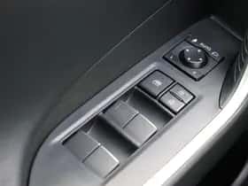 Toyota RAV4 (2020) thumbnail 12