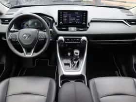 Toyota RAV4 (2020) thumbnail 3