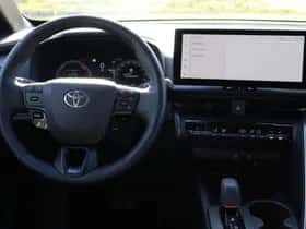 Toyota C-HR (2025) thumbnail 15