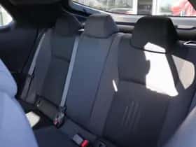 Toyota C-HR (2025) thumbnail 30