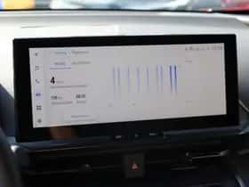 Toyota C-HR (2025) thumbnail 9