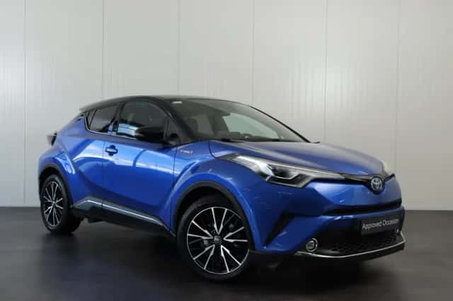 Toyota C-HR (2018) thumbnail 3