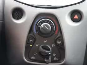 Toyota Aygo (2020) thumbnail 19