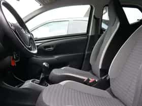 Toyota Aygo (2020) thumbnail 21