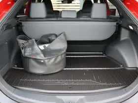 Toyota bZ4X (2025) thumbnail 5