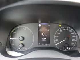 Toyota Yaris (2025) thumbnail 16