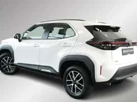Toyota Yaris Cross (2025) thumbnail 2