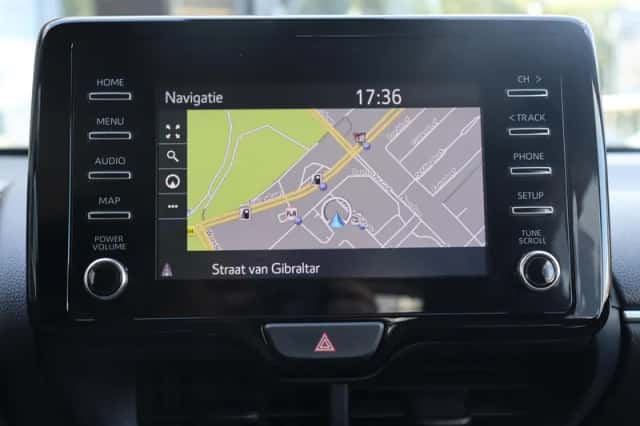 Toyota Yaris (2021) thumbnail 6