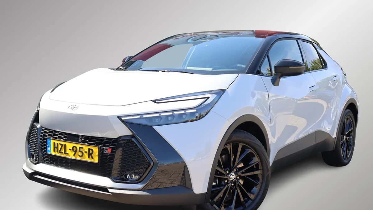 Toyota C-HR (2025) — foto 1