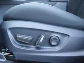 Toyota C-HR (2025) thumbnail 30