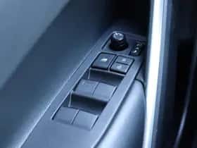 Toyota Corolla (2025) thumbnail 11