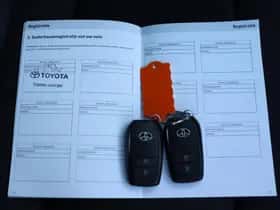 Toyota Corolla (2025) thumbnail 5