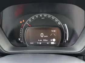 Toyota Aygo X (2024) thumbnail 12