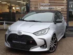 Toyota Yaris (2024) thumbnail 3