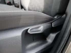 Toyota Yaris (2025) thumbnail 21