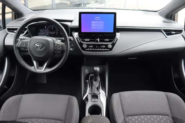 Toyota Corolla (2024) thumbnail 4