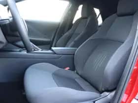 Toyota C-HR (2025) thumbnail 17
