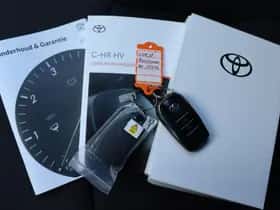 Toyota C-HR (2025) thumbnail 33