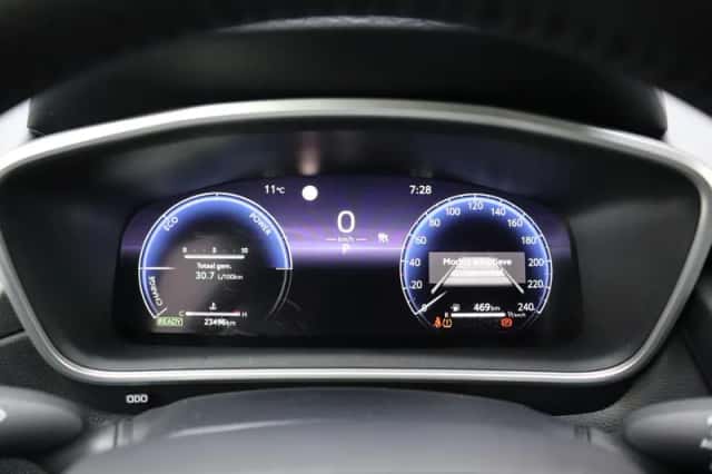 Toyota Corolla (2025) thumbnail 4