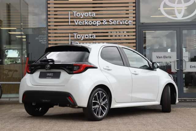 Toyota Yaris (2026) thumbnail 2