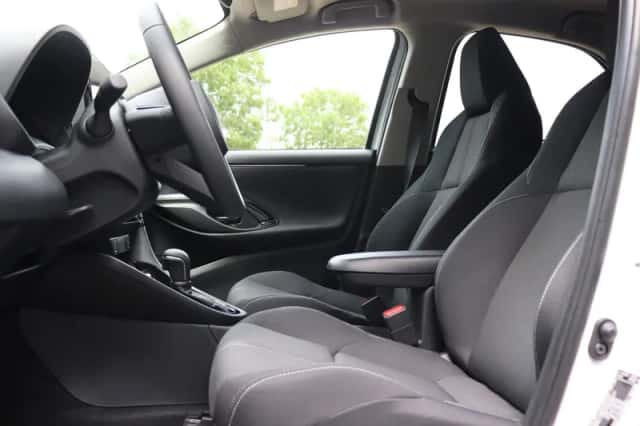 Toyota Yaris (2026) thumbnail 3