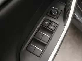 Toyota RAV4 (2022) thumbnail 35