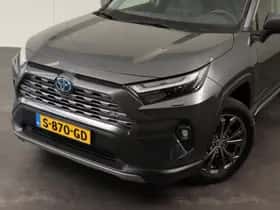 Toyota RAV4 (2022) thumbnail 5