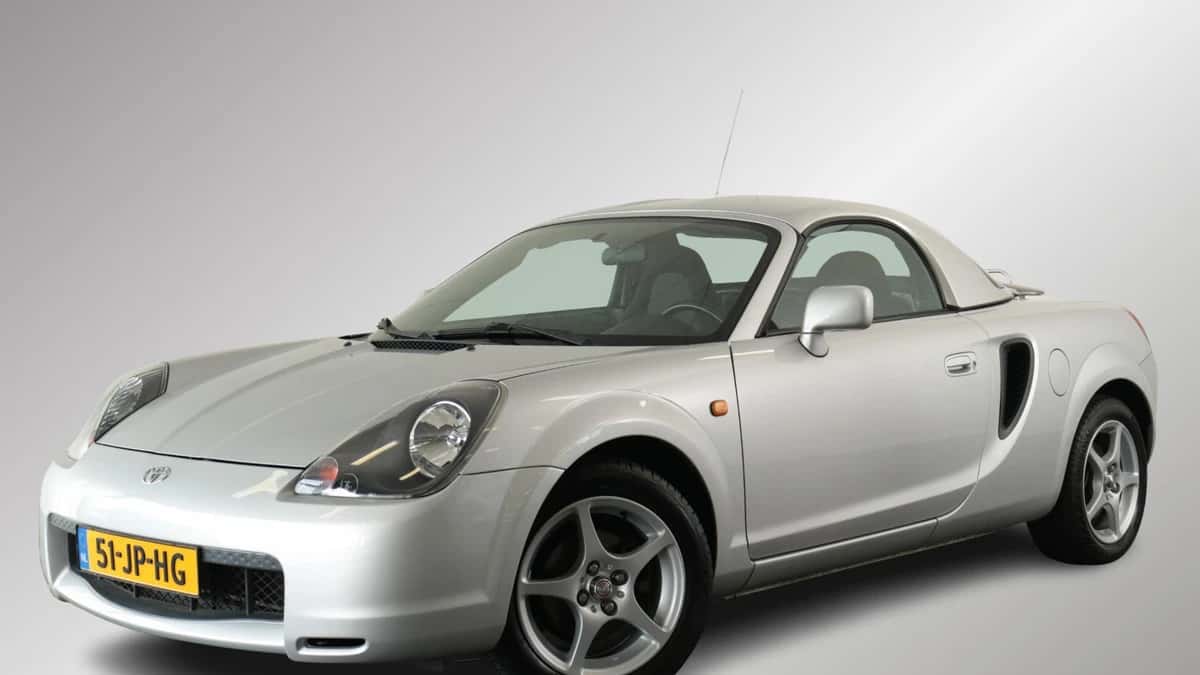 Toyota MR2 (2002) — foto 1