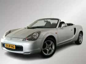 Toyota MR2 (2002) thumbnail 2