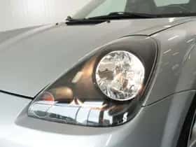 Toyota MR2 (2002) thumbnail 16