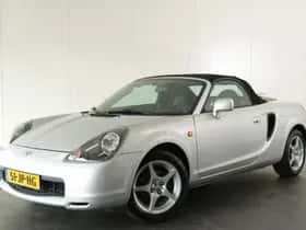 Toyota MR2 (2002) thumbnail 5