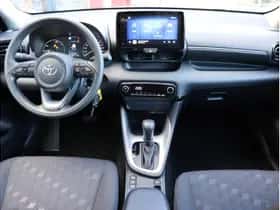 Toyota Yaris (2025) thumbnail 4