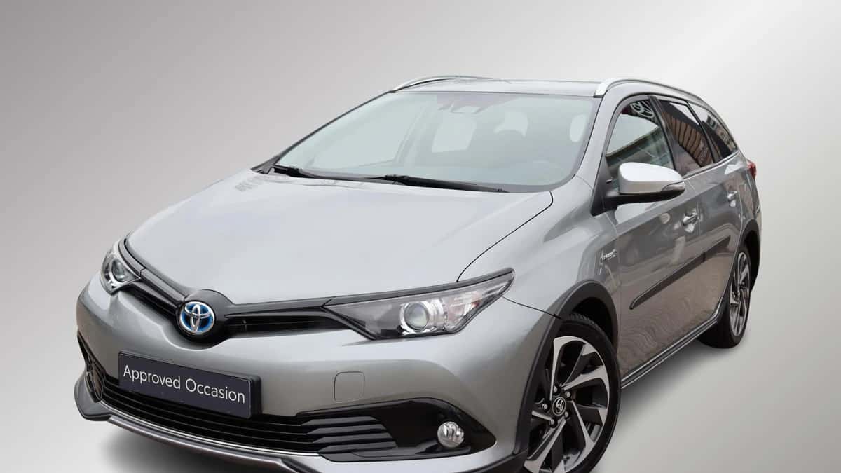 Toyota Auris (2018) — foto 1