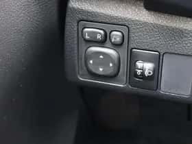 Toyota Auris (2018) thumbnail 16
