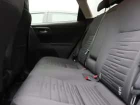 Toyota Auris (2018) thumbnail 31