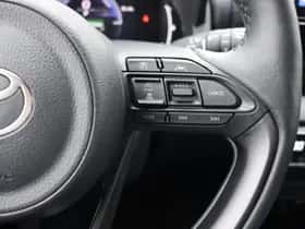 Toyota Yaris (2025) thumbnail 16