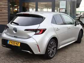 Toyota Corolla (2024) thumbnail 2